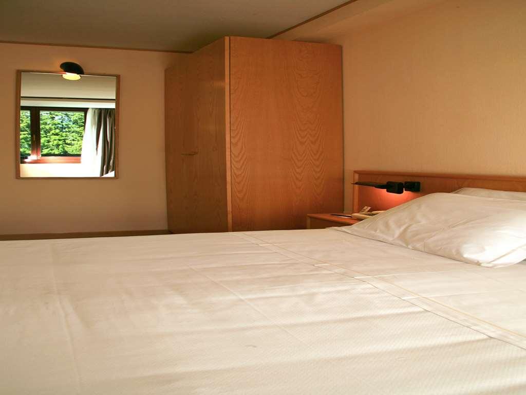 Hotel Les Jumeaux กูร์มาเยอร์ ห้อง รูปภาพ