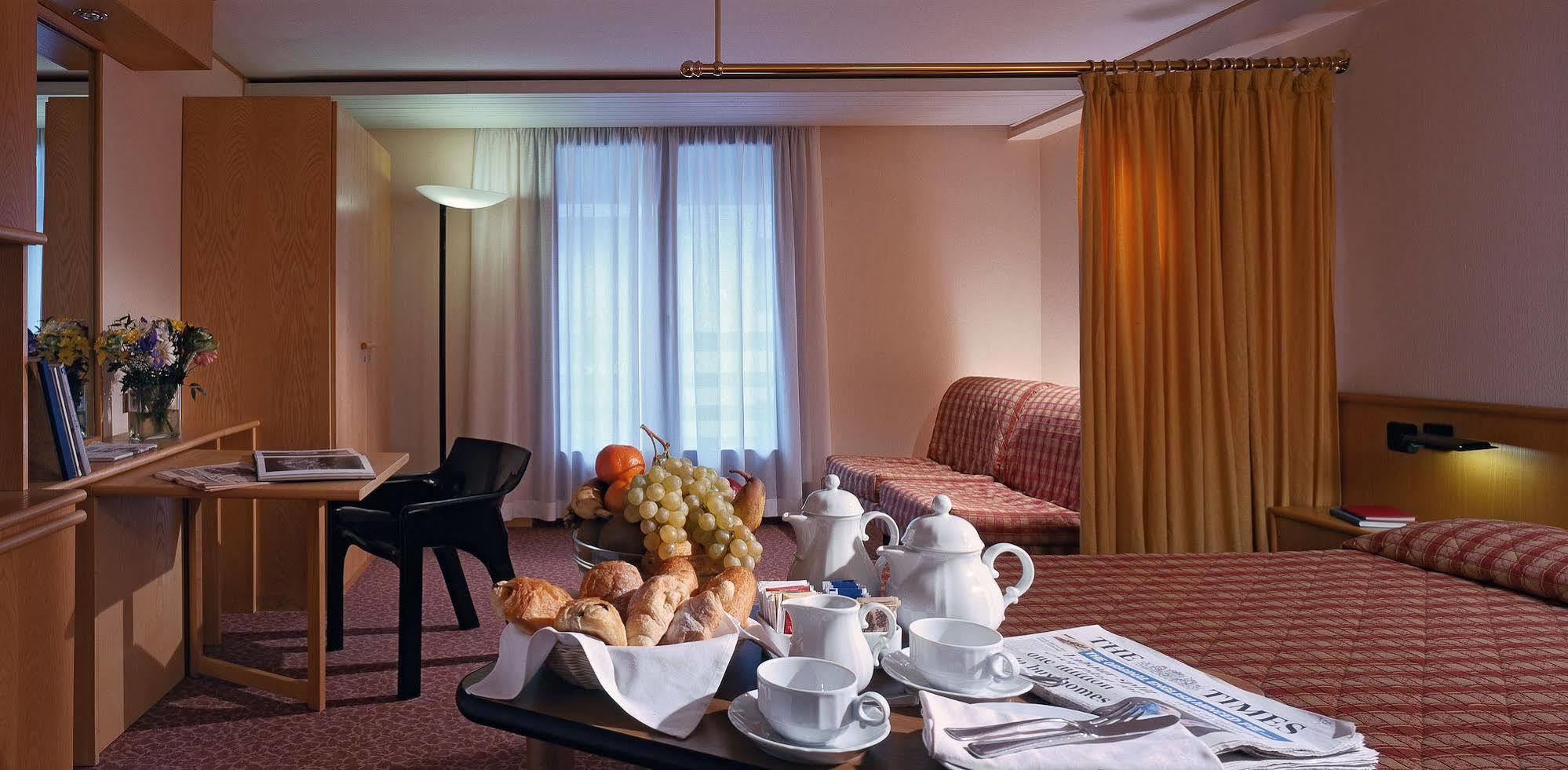 Hotel Les Jumeaux กูร์มาเยอร์ ห้อง รูปภาพ